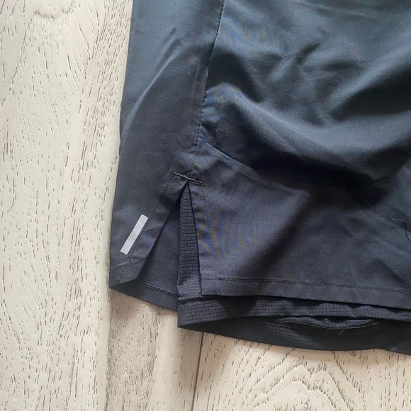 Nike Men’s Black Flex Stride 5” Athletic Shorts - Picture 7 of 14